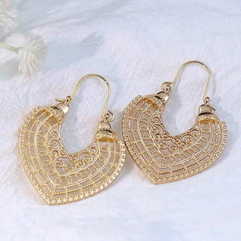 ❀ Gold Geometric Hollow Drop Dangle Pierced Minimalist Earrings - Picture 4 of 4